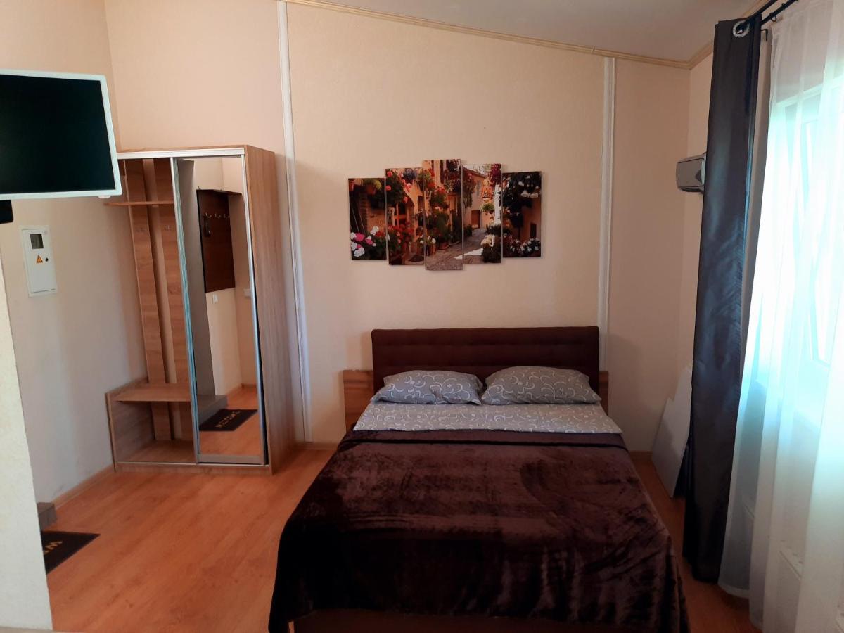 Studio Apartments In Center Mini 5 Поверх Без Ліфту Ивано-Франкивск Екстериор снимка
